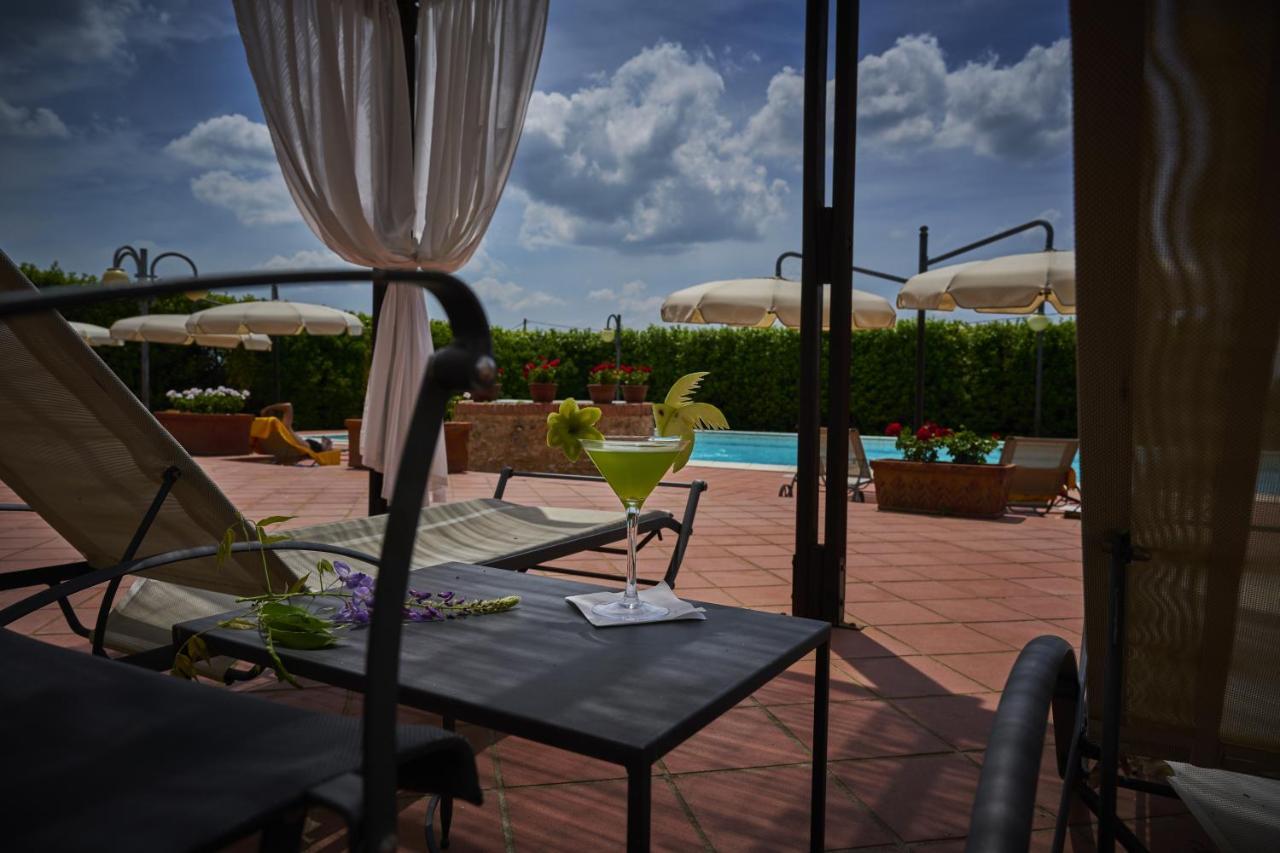 Hotel Curina 4*